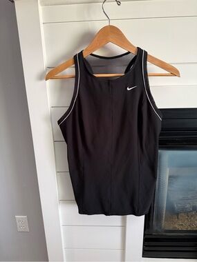 Nike Black & white  detail Women's Racerback Performance running Tank  (12-14)